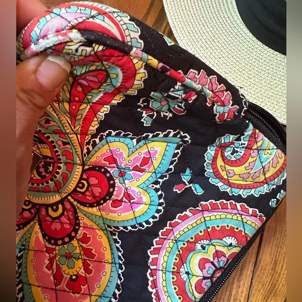 Vera Bradley Black Paisley iPad Mini Case 🌺